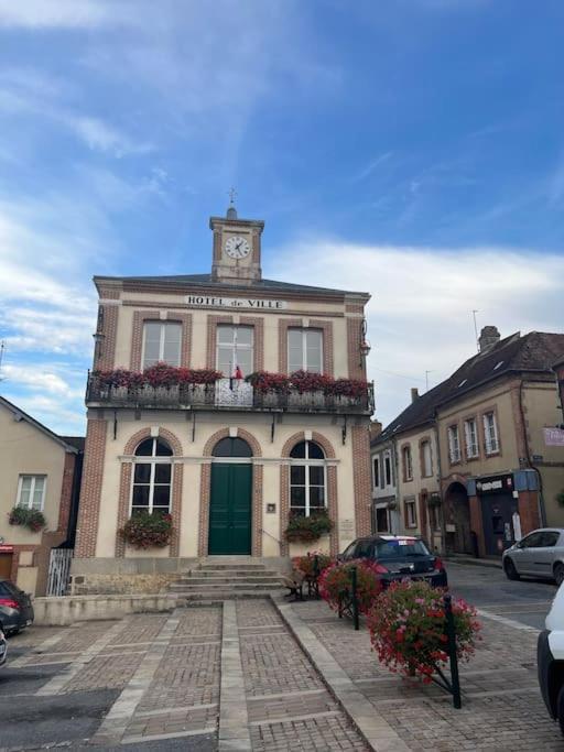 La Maison Du Perche Avec Jacuzzi Saint-Martin-des-Pezerits Eksteriør billede